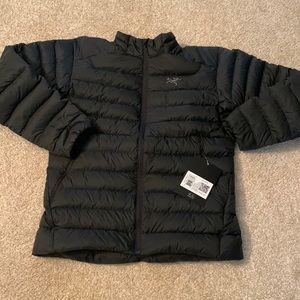 Arc’Teryx Men’s winter jacket size Medium black